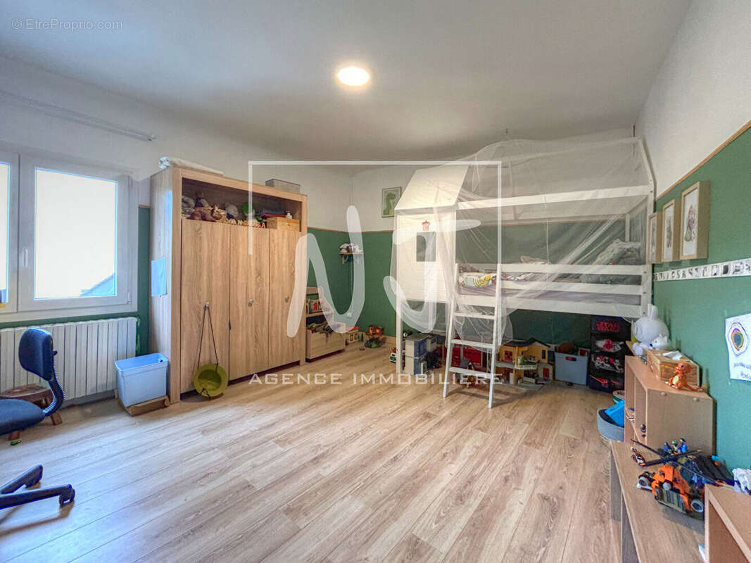 Maison à LES PONTS-DE-CE