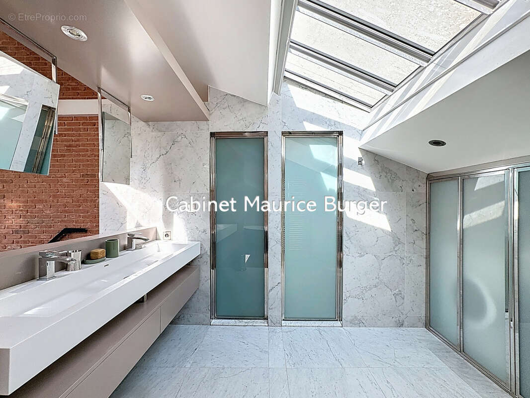 Appartement à PARIS-2E