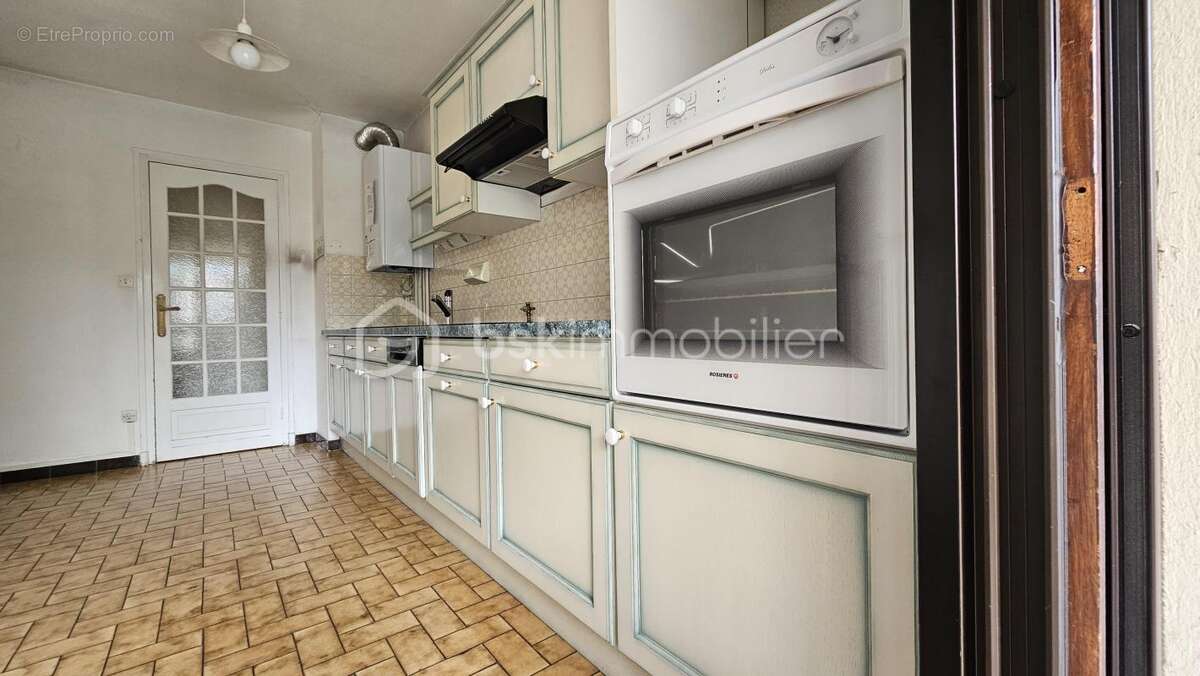 Appartement à MEYLAN