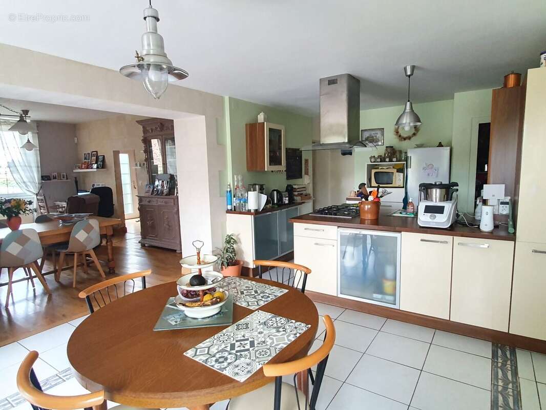 Maison 134 m² à Rioux  - photo 5