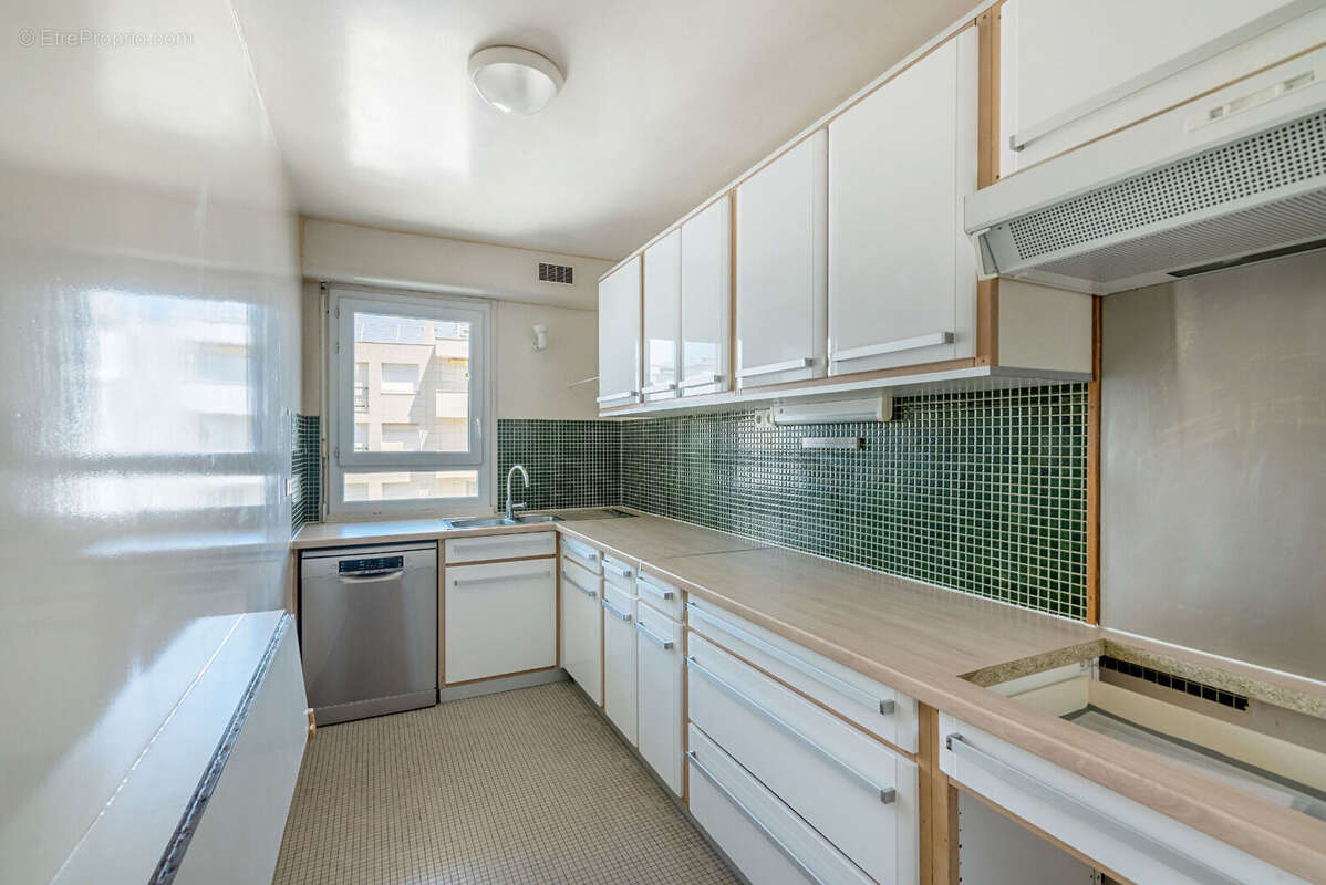 Appartement à PARIS-15E