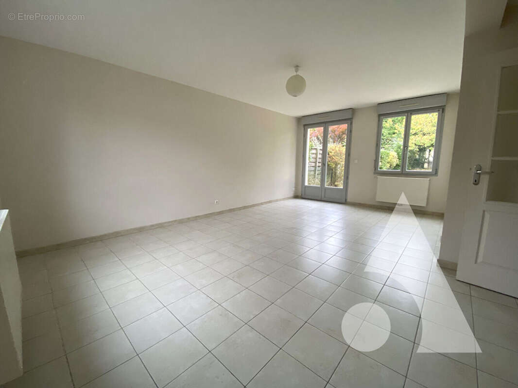 Maison à VILLERS-COTTERETS