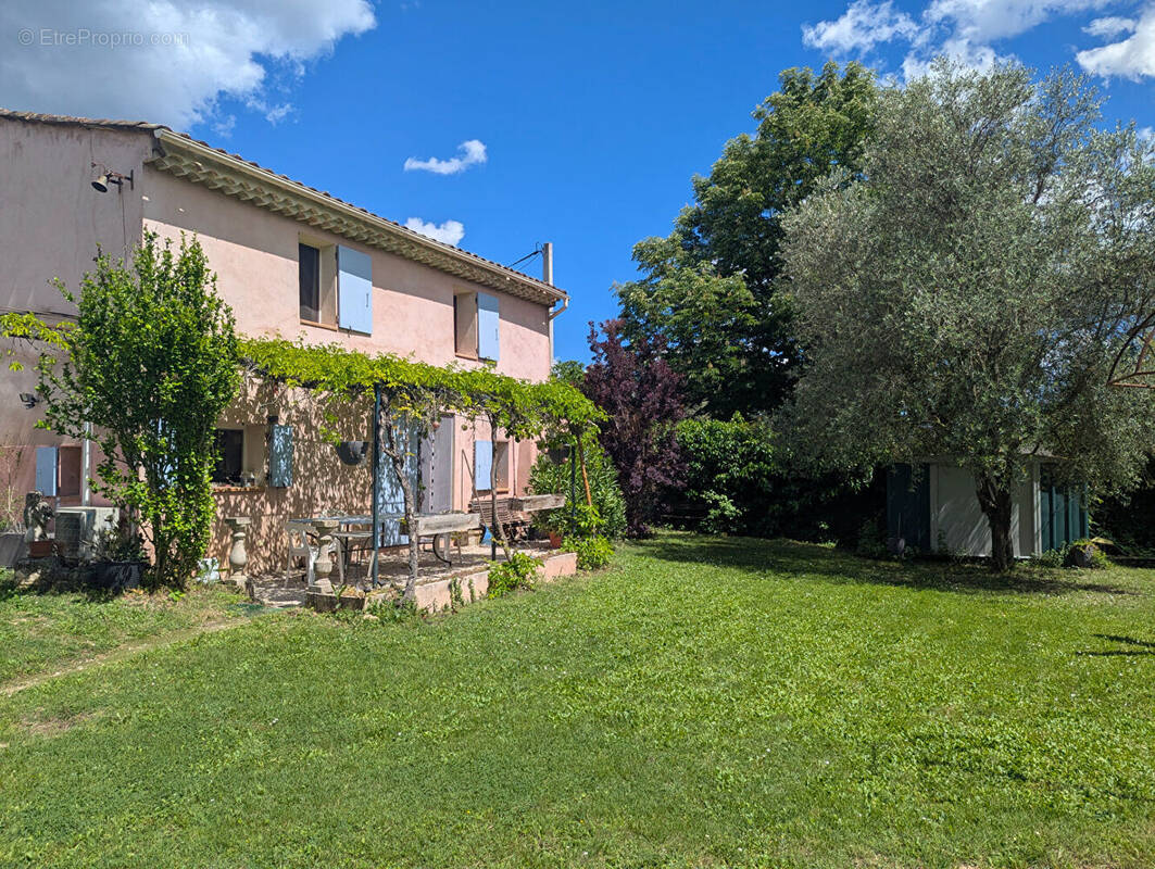 Maison à SALERNES