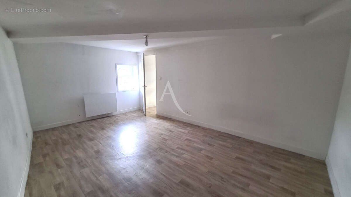 Appartement à COURDIMANCHE