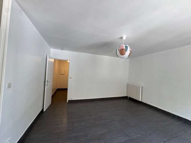 Appartement à SAINT-MAUR-DES-FOSSES