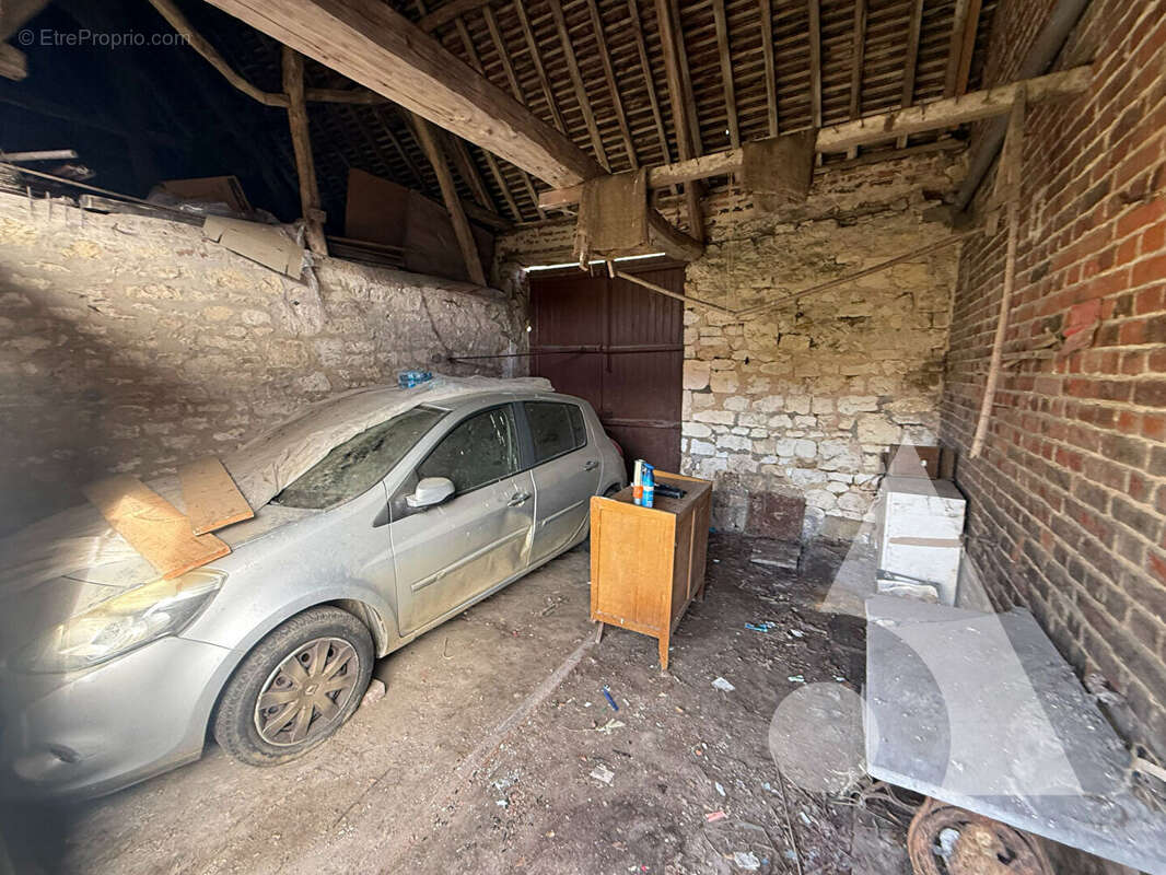 Maison à ESTREES-SAINT-DENIS
