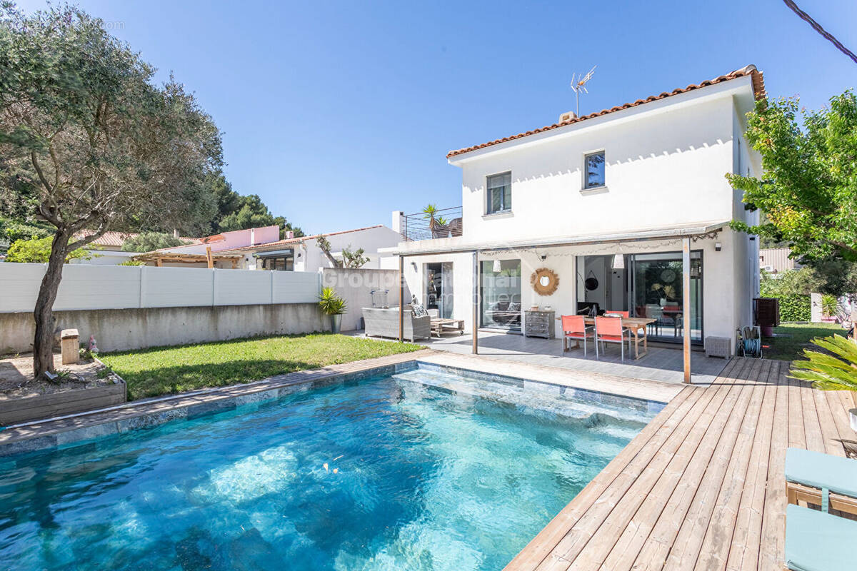 Maison à ENSUES-LA-REDONNE