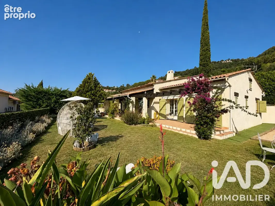 Maison 5 pièces 190 m² · à Grasse · 190 m² · 930 000 €