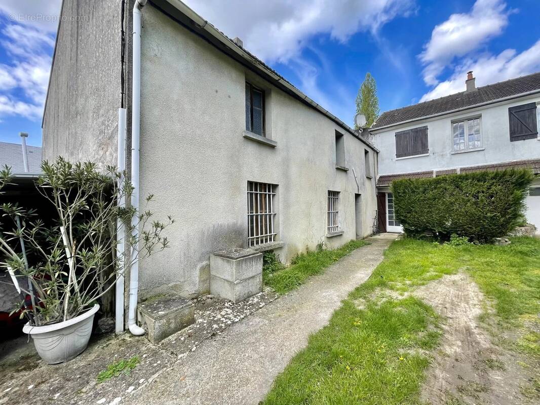 Maison à LIZY-SUR-OURCQ