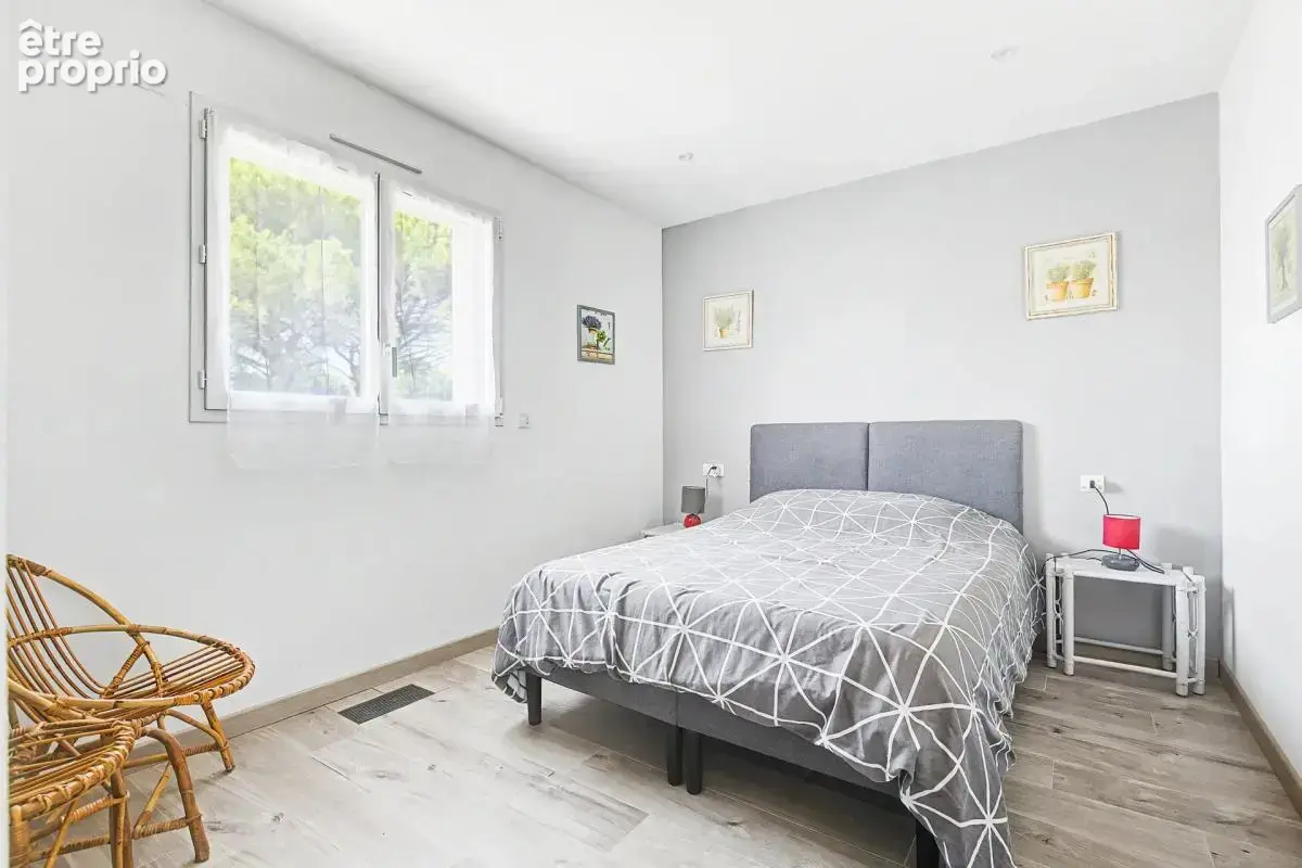 Maison de 5 pièces de 130 m² à L'Isle-sur-la-Sorgue - photo 10
