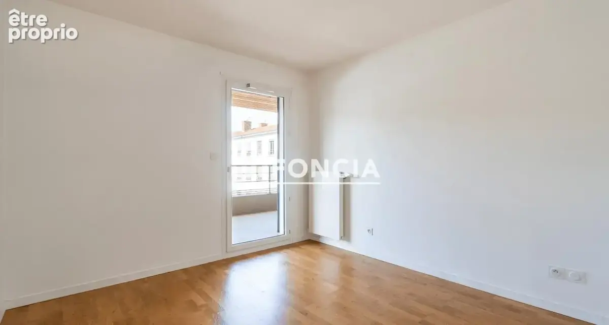 LYON 2, avec vue sur la Saône, T3 avec terrasse et garage - photo 13