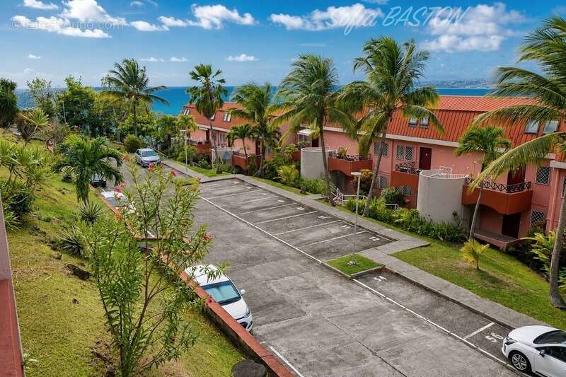 Appartement à LES TROIS-ILETS