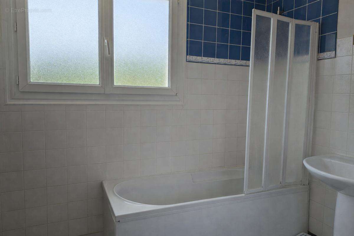 maison 7 pièces 168 M2 - photo 11
