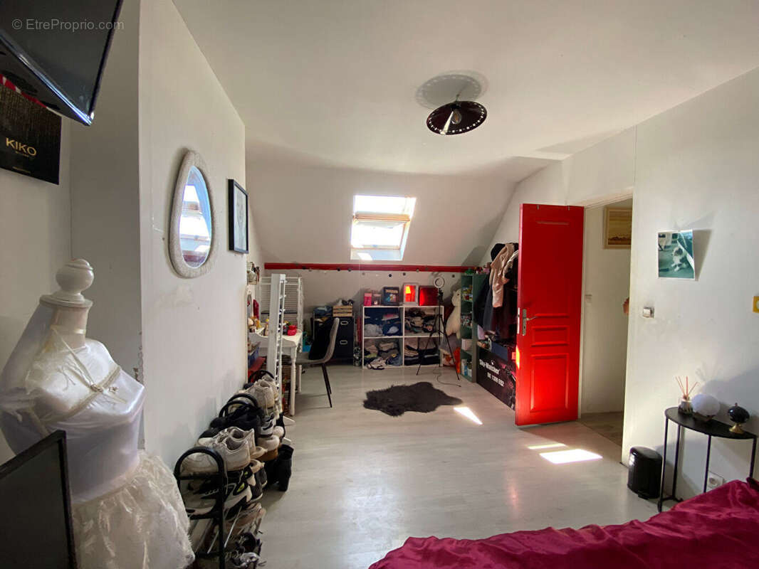 Maison à BEAUMONT-LES-AUTELS