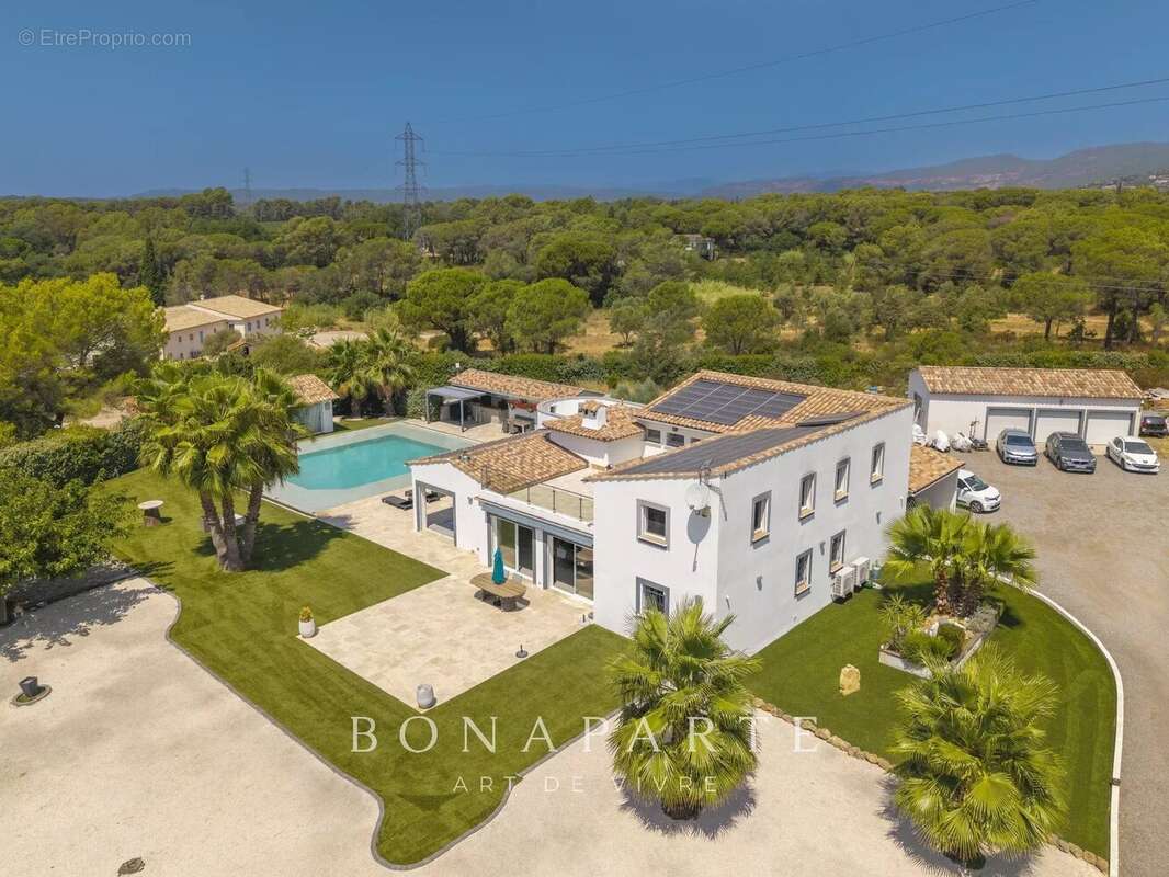 Roquebrune-sur-argens - nouveauté exclusivité propriété aux prestations haut de gamme - photo 18