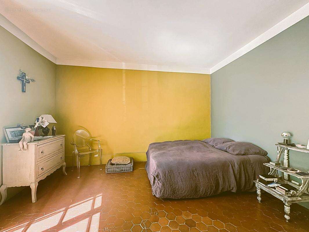 Maison à CHATEAURENARD