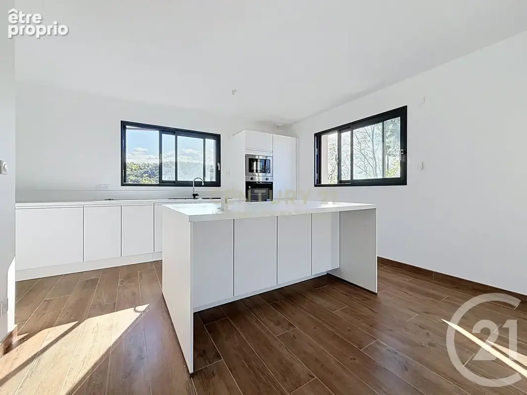 Maison 5 pièces 137 m² à vendre à Bourgoin-Jallieu (38300) - photo 3
