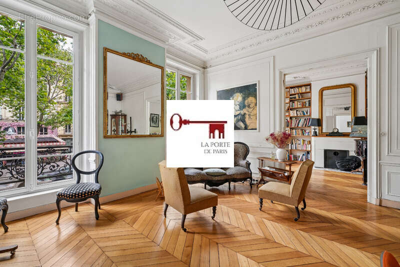 Appartement à PARIS-3E