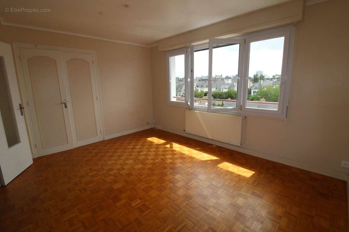 Appartement 70 m² à Saint-Brieuc  - photo 3