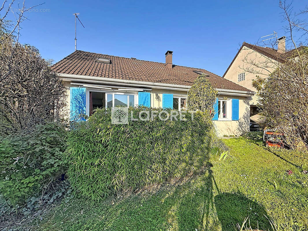 Maison à L'HAY-LES-ROSES
