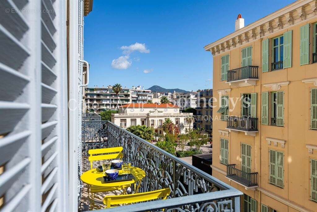 Appartement à NICE