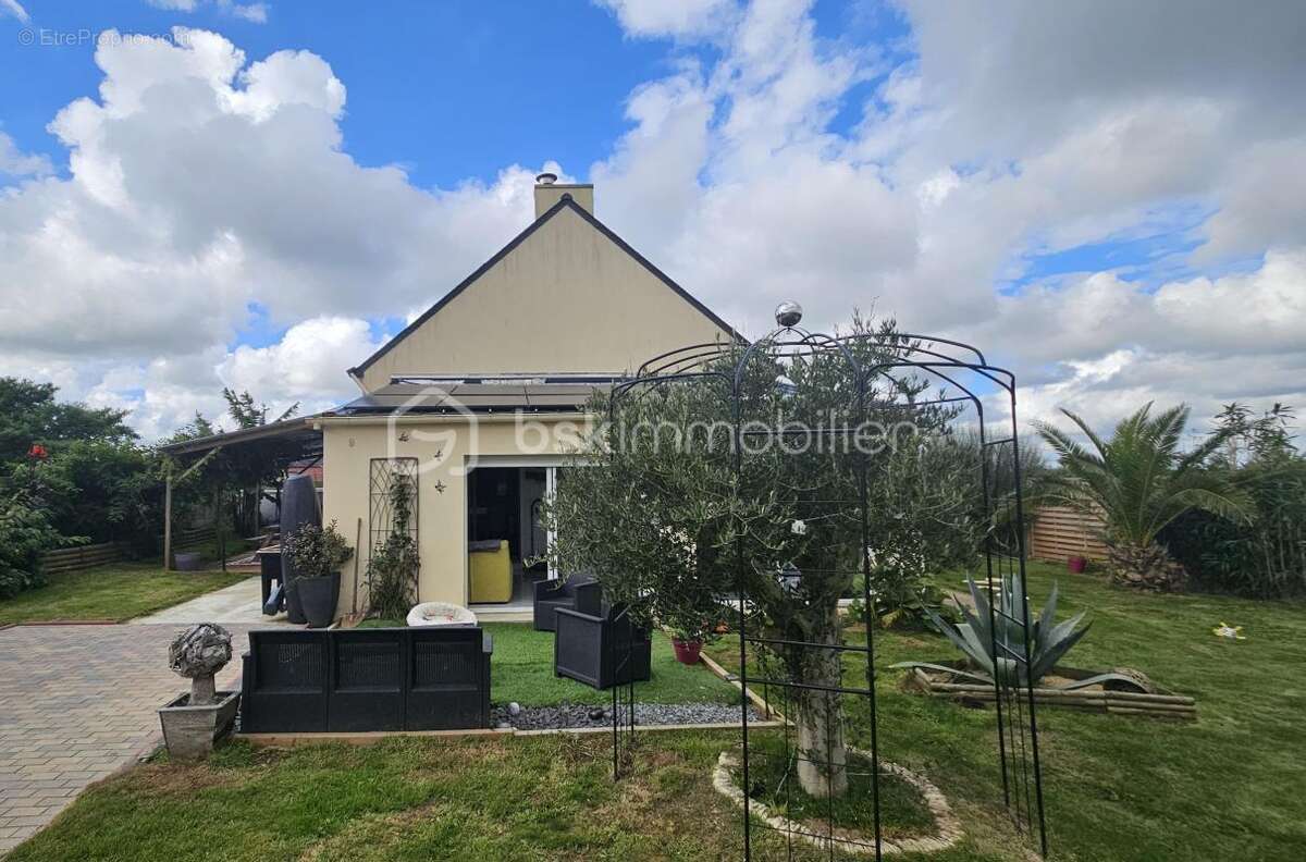 Maison à SAINT-SAUVEUR