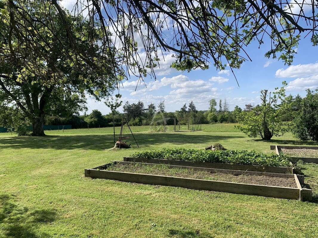 Maison à CERNOY-EN-BERRY