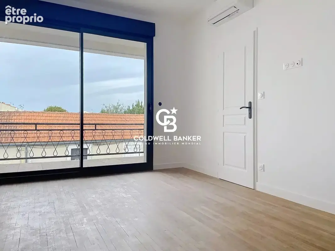 Fétilly – Maison entièrement rénovée & climatisée, le confort moderne à deux pas du centre - photo 5