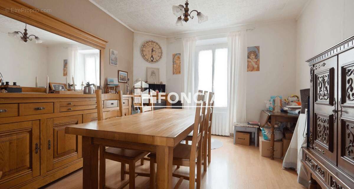 Appartement à CORBEIL-ESSONNES