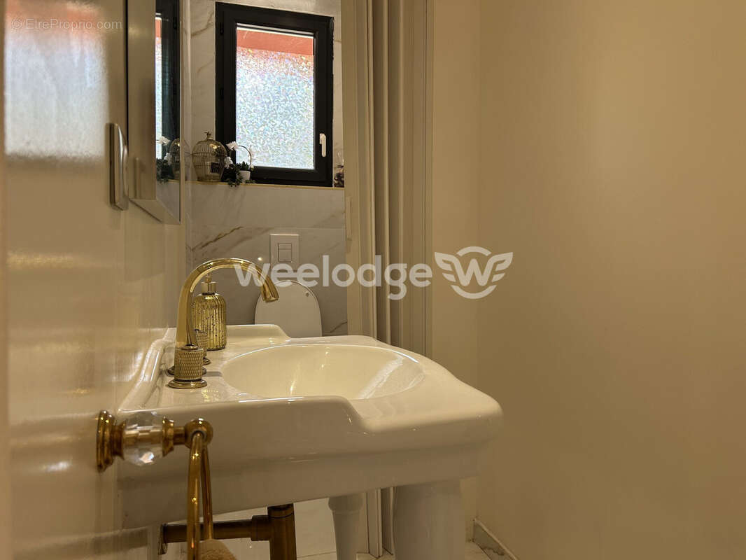 Maison 186 m² à Boulbon  - photo 6