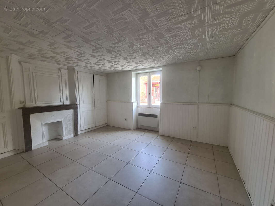 Appartement à SAINT-JEAN-DE-TOUSLAS