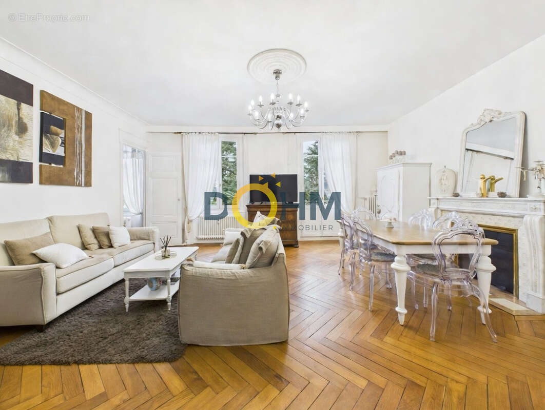 Appartement à SAINT-ETIENNE