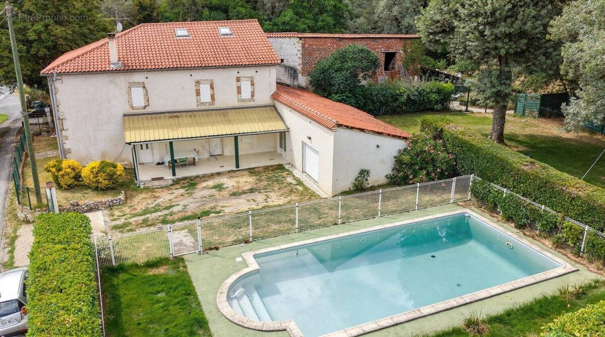 Photo 1 - Maison à SAINT-JEAN-DE-THURAC