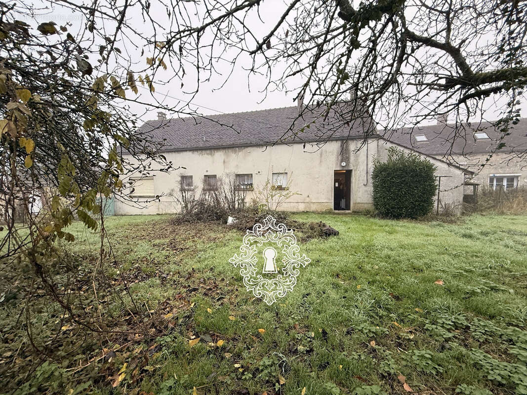 Maison à DONNEMARIE-DONTILLY