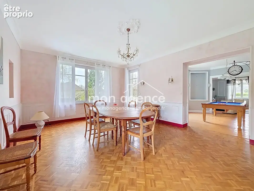 Propriété bourgeoise de caractère – Parc arboré de 2 437 m² – Environnement privilégié - photo 5