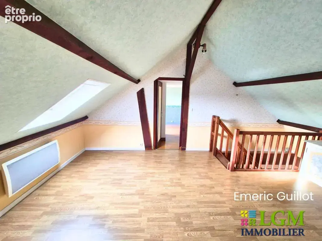 Maison 146 m² – 4 chambres – Terrain clos 1 097 m² – Grand Garage - Salle indépendante - Pompe à chaleur - Sans vis-à-vis – Sain - photo 9