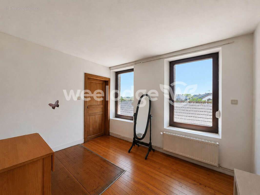 Maison 115 m² à Ferriere-La-Grande  - photo 8