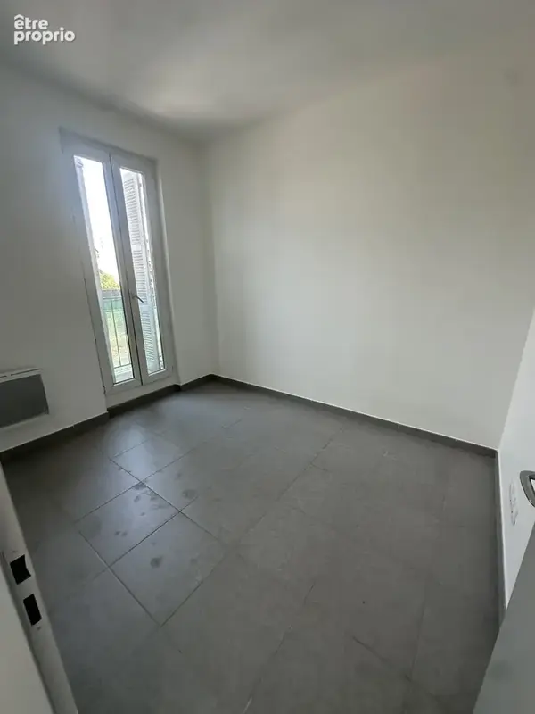 Appartement 25 m² à Marseille-3e  - photo 2