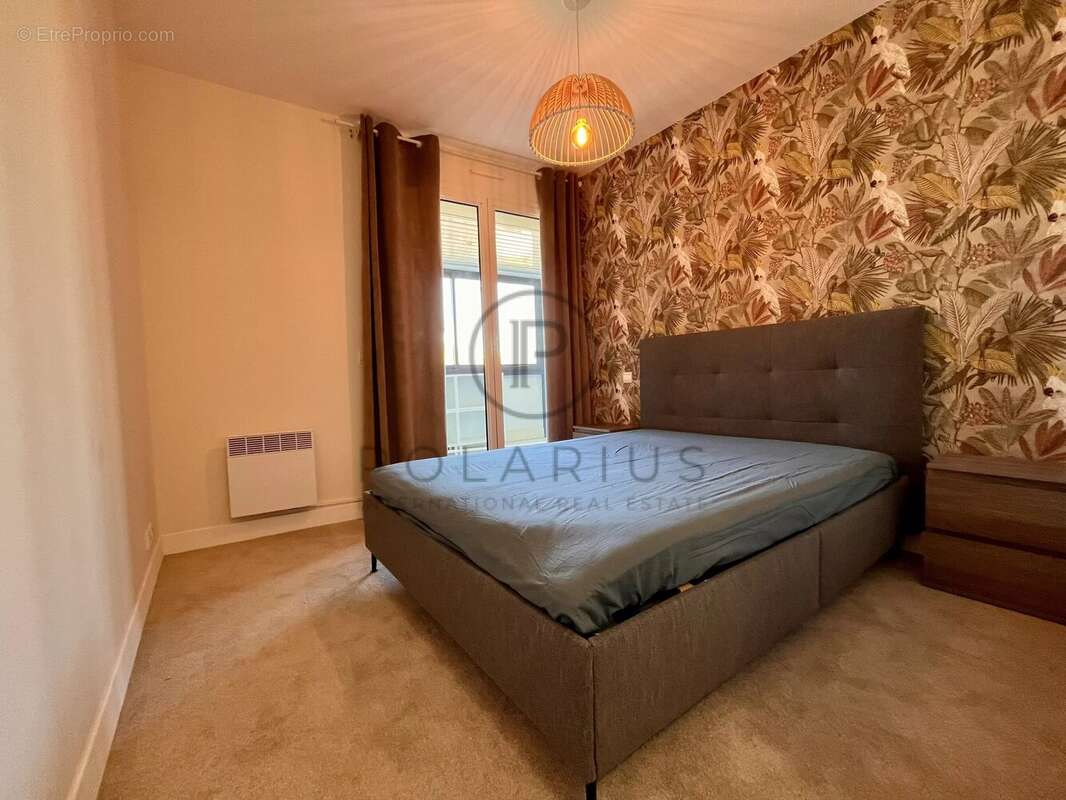 Appartement à SAINT-LAURENT-DU-VAR