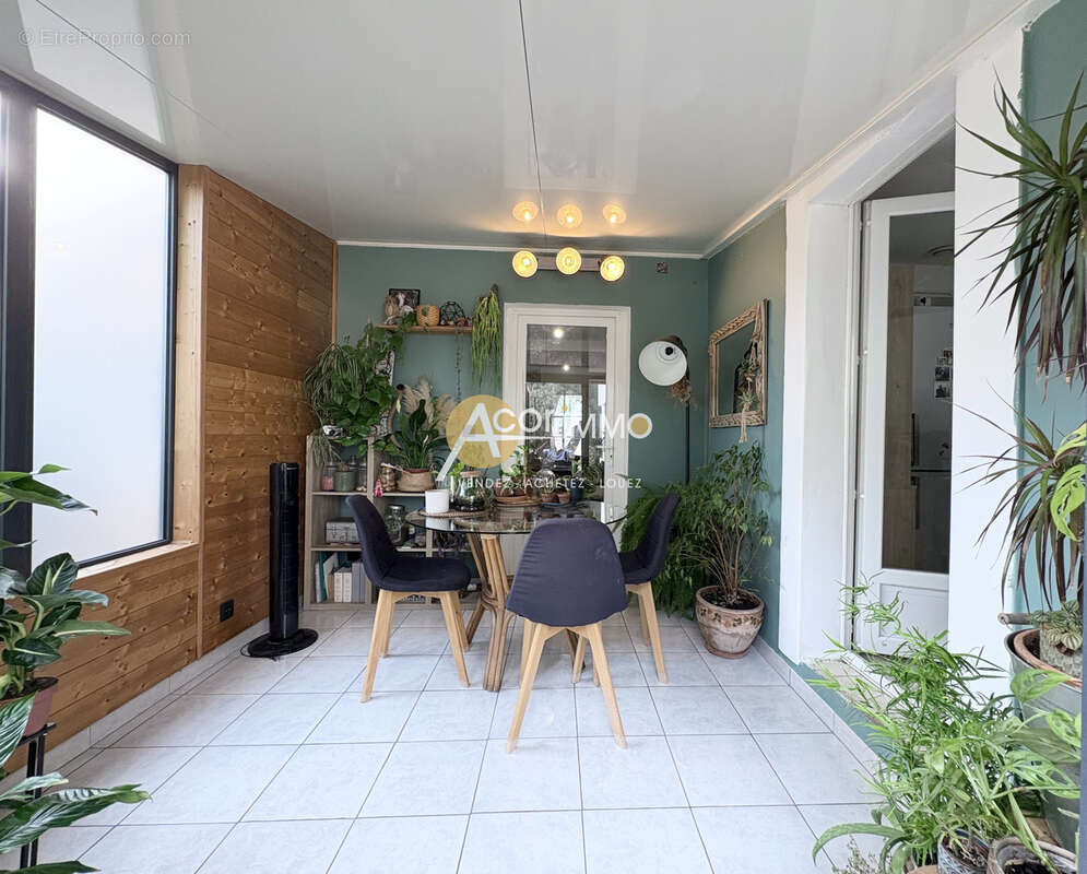 Toulon-4 chemins des Routes-Maison 2 chambres-Jardin - photo 12