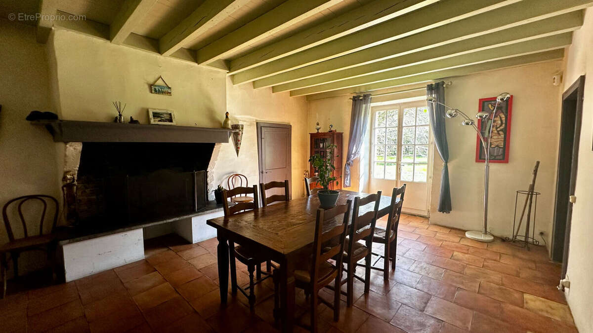 Maison à SAUGNACQ-ET-MURET