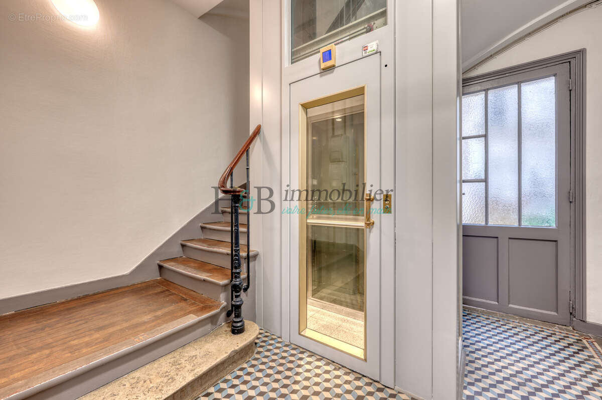 Appartement à PARIS-11E