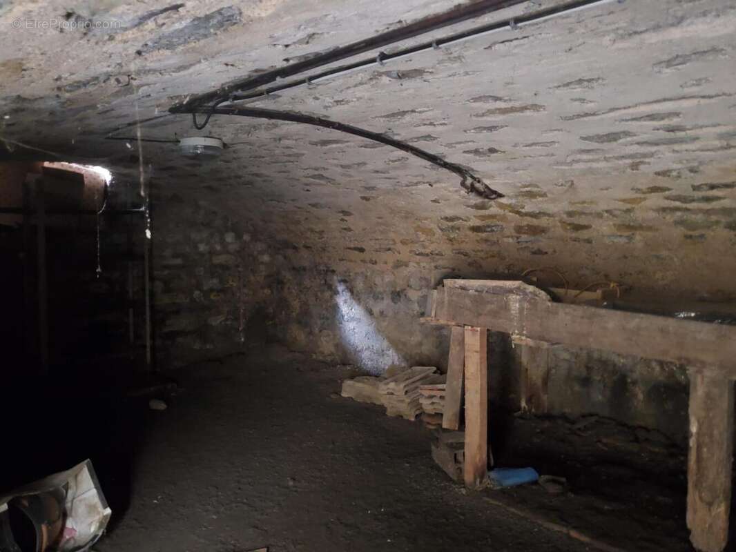 Photo 6 - Maison à GENELARD