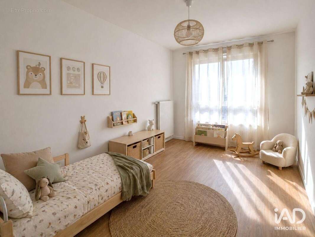 Appartement 86 m² à Creteil  - photo 4