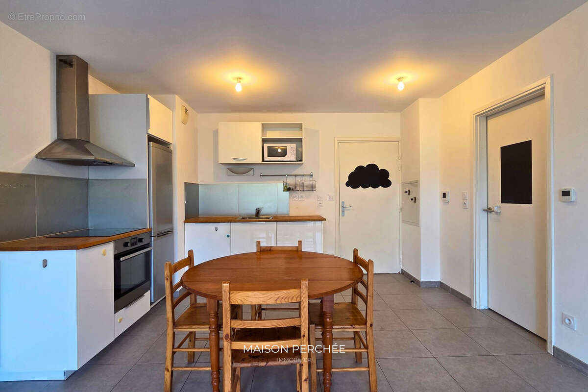 Appartement à MARSEILLE-12E