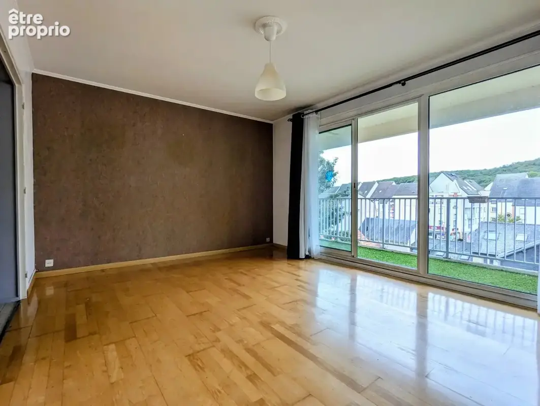 Appartement F3 de 62 m² avec cave et parking - photo 2
