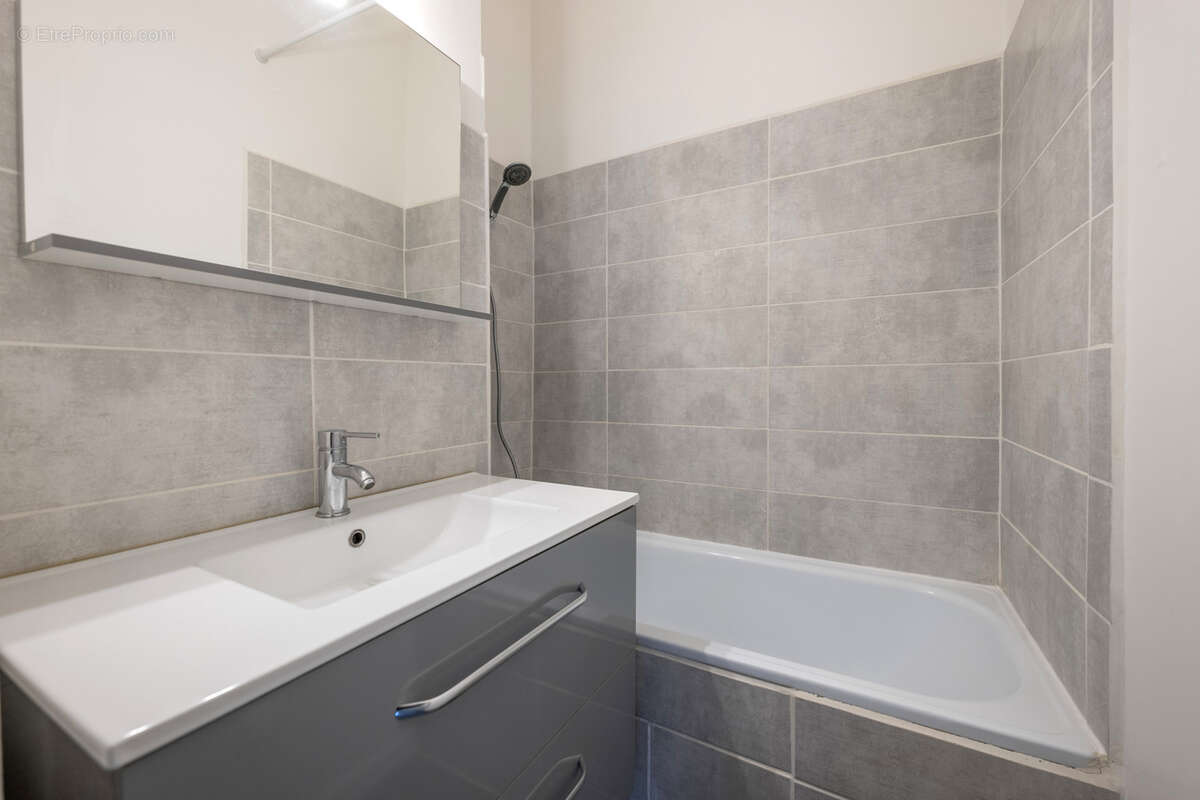 A vendre a bordeaux appartement t1 bis 33m2 bordeaux saint paul - photo 4