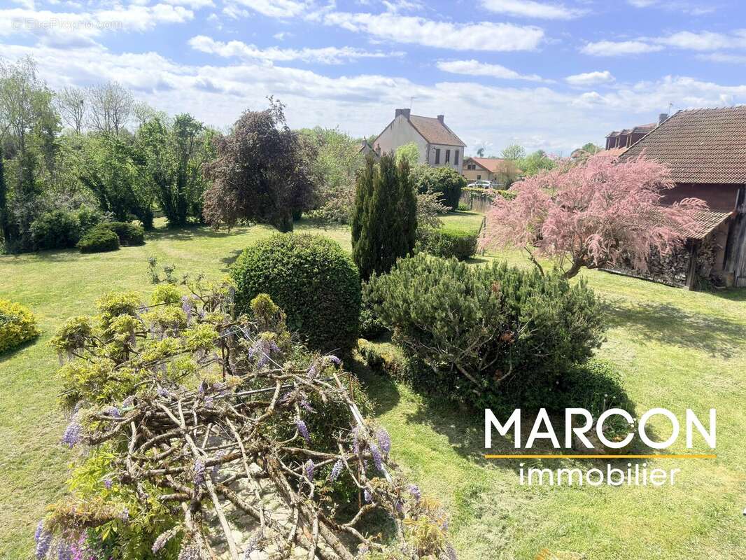 Maison à CRESSAT