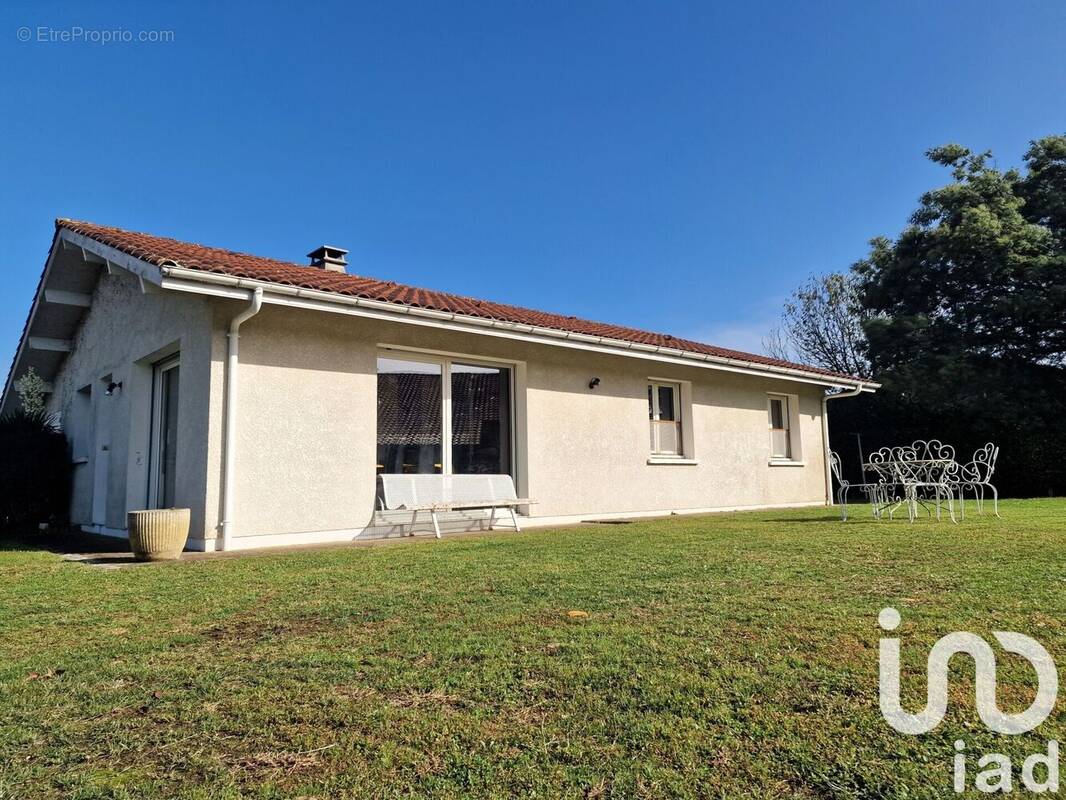 Photo 1 - Maison à SAINT-PIERRE-DU-MONT