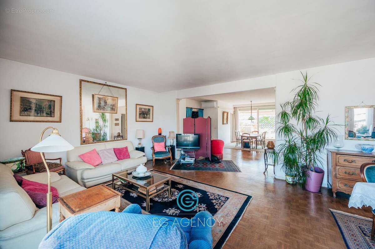 Appartement 120 m² à Marseille-8e  - photo 6